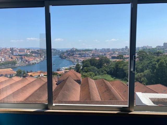 Apartamento alugar em Vila Nova De Gaia, Lugar do Castelo