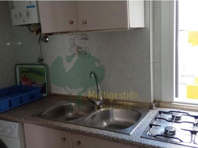 Apartamento en alquiler en Casas Baratas, Cáceres