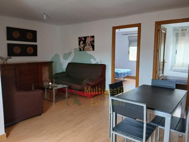 Apartamento en alquiler en Espíritu Santo, Cáceres