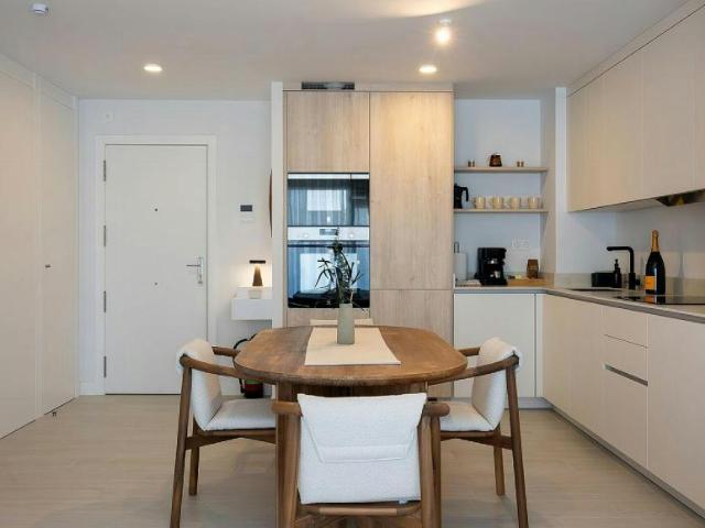 Apartamento en alquiler en Estebuna, Costa del Sol Occidental