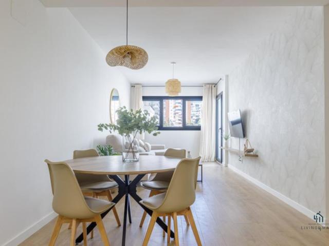 Apartamento en alquiler en Gamarra, Málaga