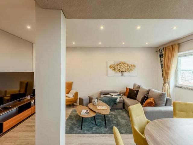 Apartamento alugar em Almada, Setúbal