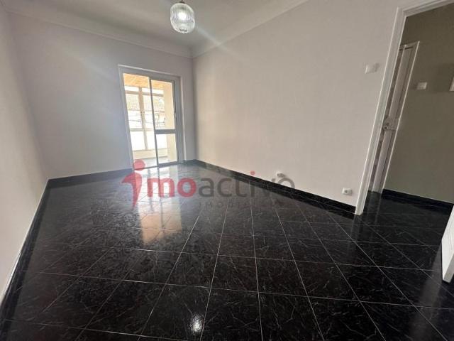 Apartamento alugar em Almada, Setúbal