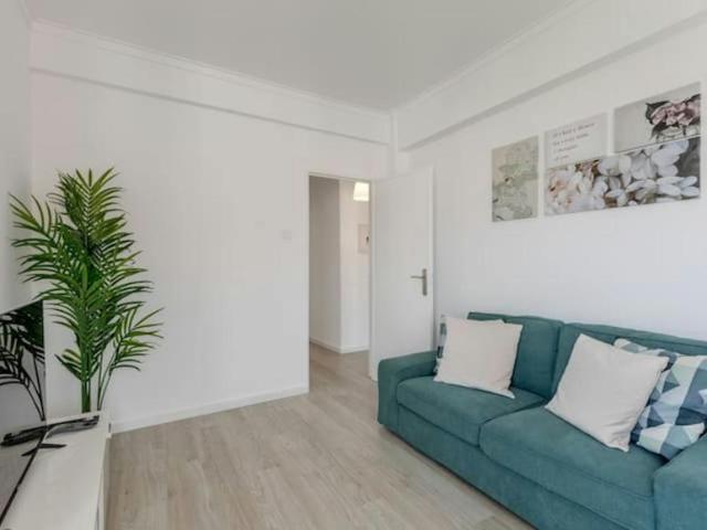 Apartamento alugar em Amadora, São Brás