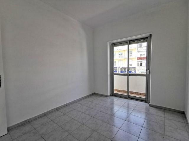 Apartamento alugar em Amadora