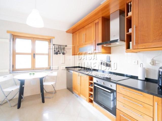 Apartamento venda em Amadora, Lisboa