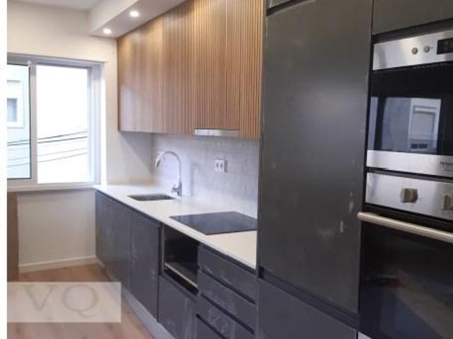 Apartamento venda em Amadora, Lisboa