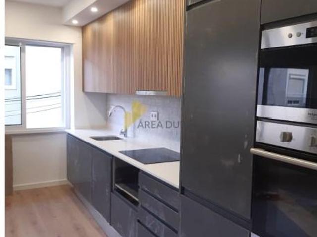 Apartamento venda em Amadora, Lisboa