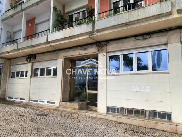 Apartamento venda em Amadora, Lisboa