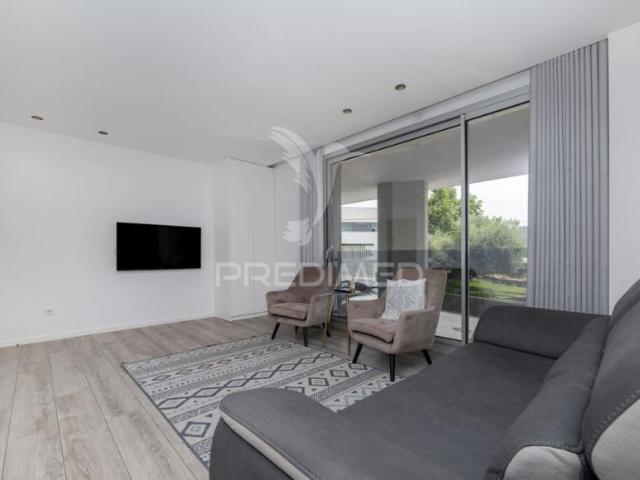 Apartamento alugar em Amares
