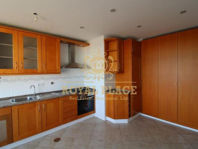 Apartamento alugar em Regueirinho, Santa Maria Da Feira