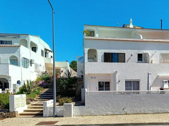 Apartamento alugar em Carvoeiro, Faro