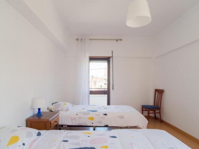 Apartamento alugar em Almada, Setúbal