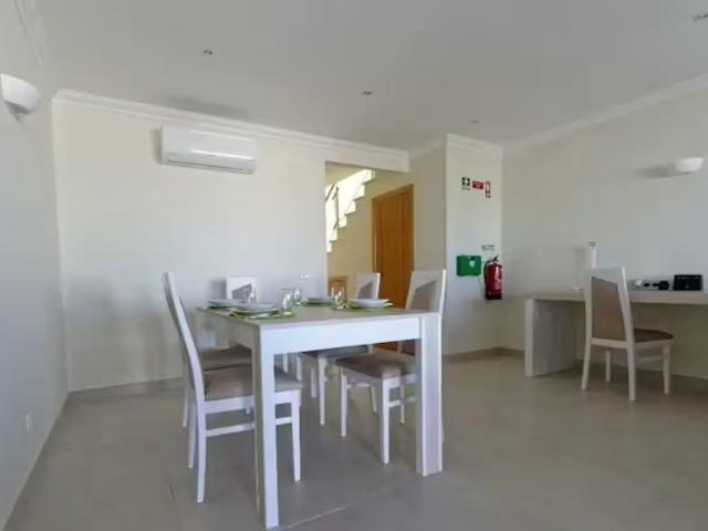 Apartamento alugar em Carvoeiro, Faro