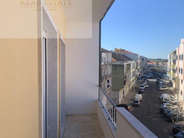 Apartamento alugar em Bairro Janeiro, Amadora