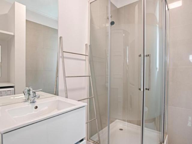 Apartamento alugar em São Francisco Xavier, Lisboa