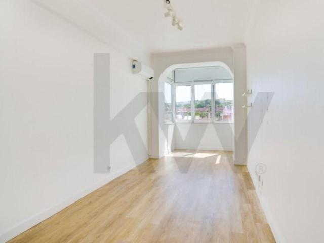 Apartamento alugar em Carriche, Lisboa