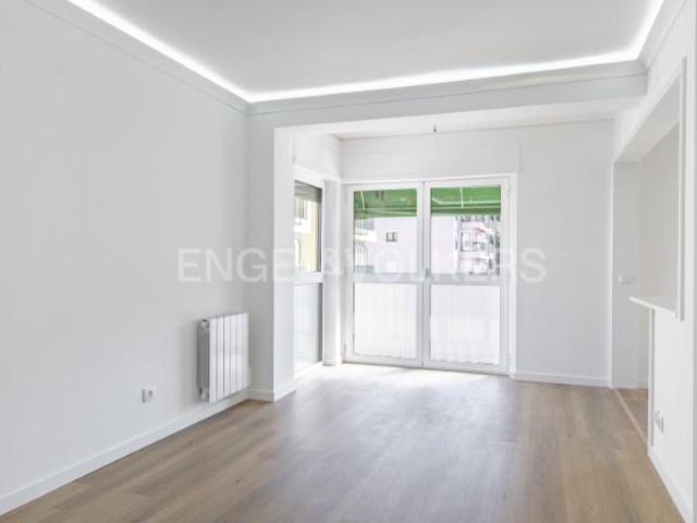 Apartamento alugar em São Francisco Xavier, Lisboa