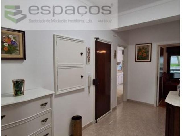 Apartamento alugar em Santiago Dos Velhos, Lisboa