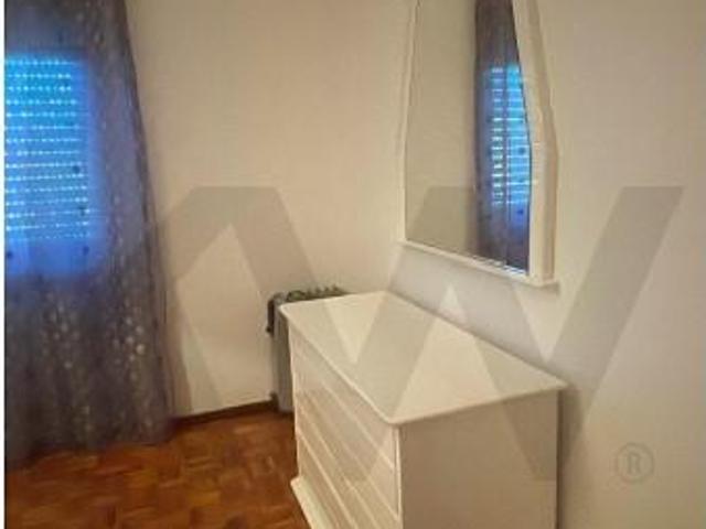 Apartamento alugar em Sete Casas, Santiago Dos Velhos