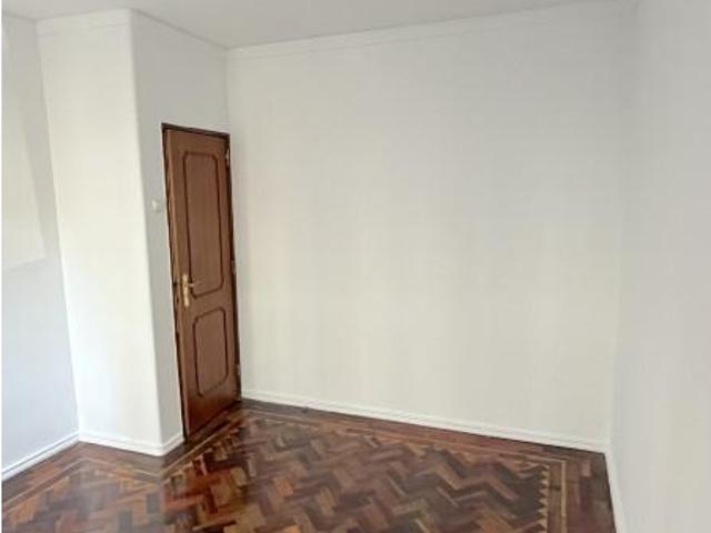 Apartamento alugar em Baixa de Algés, Oeiras