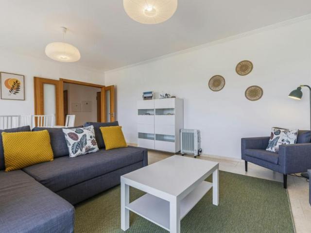 Apartamento alugar em Quatro Estradas, Portimão