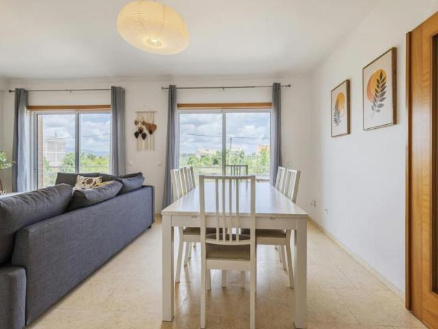 Apartamento alugar em Quatro Estradas, Portimão
