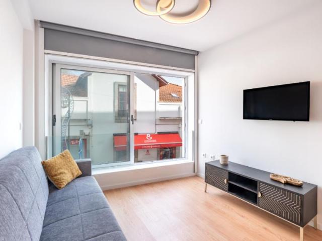Apartamento alugar em Porto, Aldoar