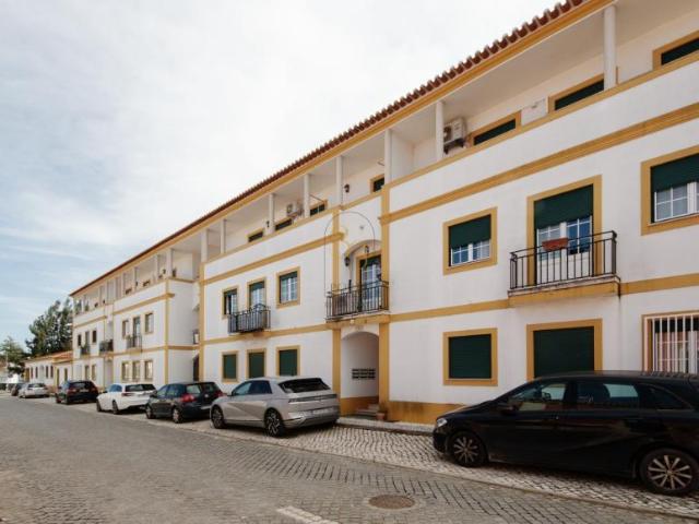 Apartamento alugar em Casal das Flores, Golegã