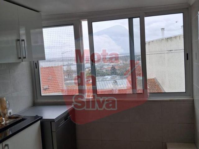 Apartamento alugar em Cova da Piedade, Almada