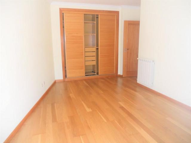 Apartamento alugar em Mem Martins, Sintra
