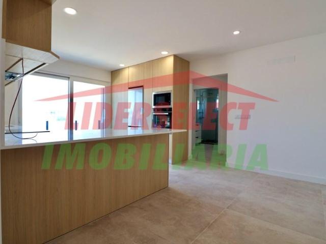 Apartamento venda em Varatojo, Torres Vedras