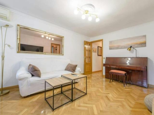 Apartamento en alquiler en Moratalaz, Madrid