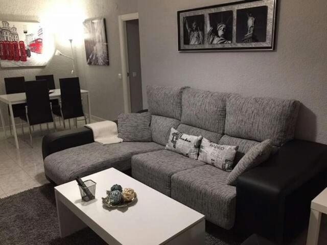 Apartamento en alquiler en Valdelagua, Santa Marta De Tormes