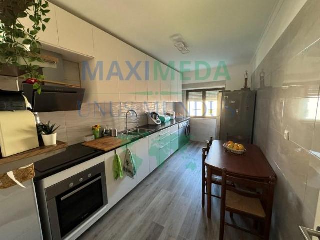 Apartamento venda em Amadora, Lisboa