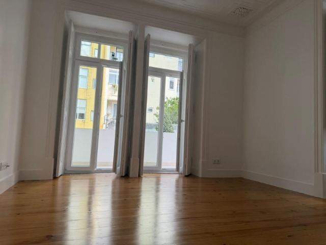 Apartamento alugar em Santo António, Lisboa