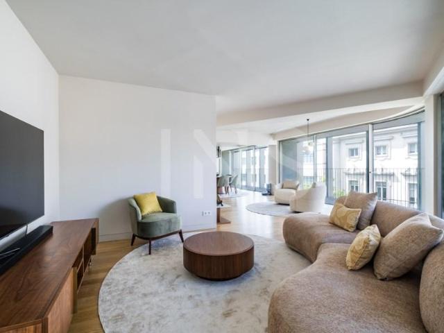 Apartamento alugar em Santo António, Lisboa