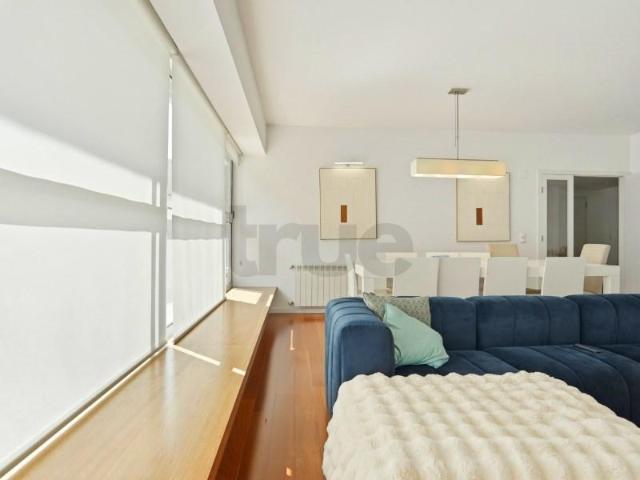 Apartamento alugar em Santa Clara, Lisboa
