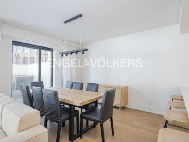 Apartamento alugar em Santo António, Lisboa