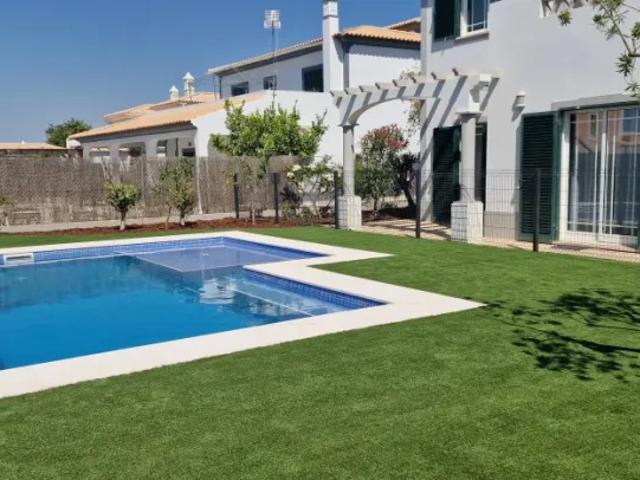 Apartamento alugar em Escanxinas, Loulé