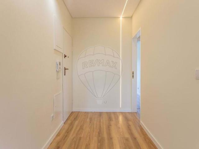 Apartamento venda em Loures