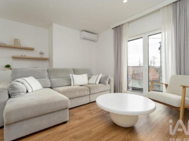 Apartamento venda em Marinha Grande, Leiria
