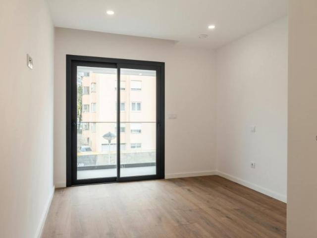 Apartamento alugar em Moreira, Padrão de Moreira