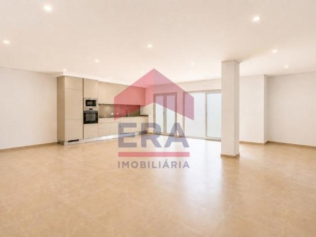 Apartamento venda em Pederneira, Leiria