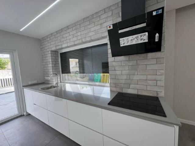 Apartamento venda em Bairro dos CTT, Odivelas