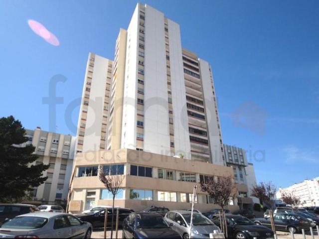 Apartamento alugar em Pedreira dos Húngaros, Oeiras