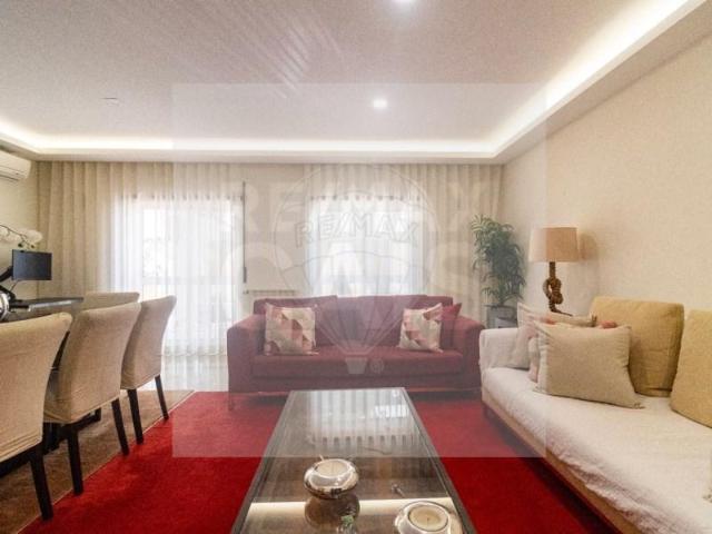 Apartamento alugar em Outurela, Oeiras