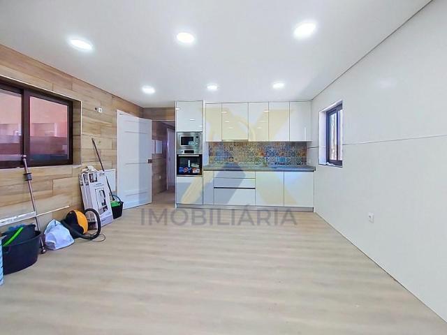 Apartamento alugar em Oliveira Do Bairro, Aveiro