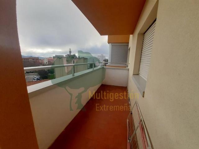 Apartamento en alquiler en El Perú, Cáceres
