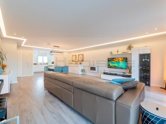 Apartamento venda em Bairro dos Quatro, Odivelas